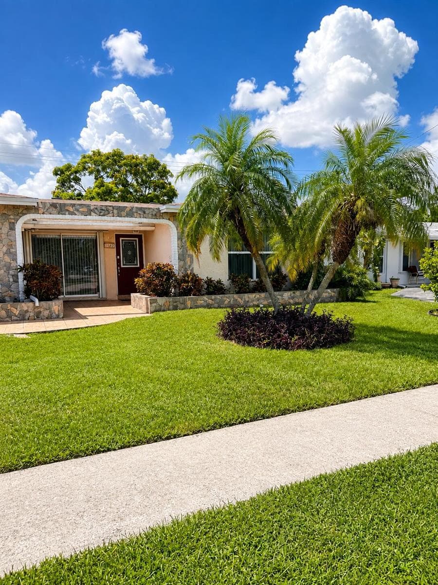 10720 NW 26TH Place, Sunrise, FL 33322 photo 3