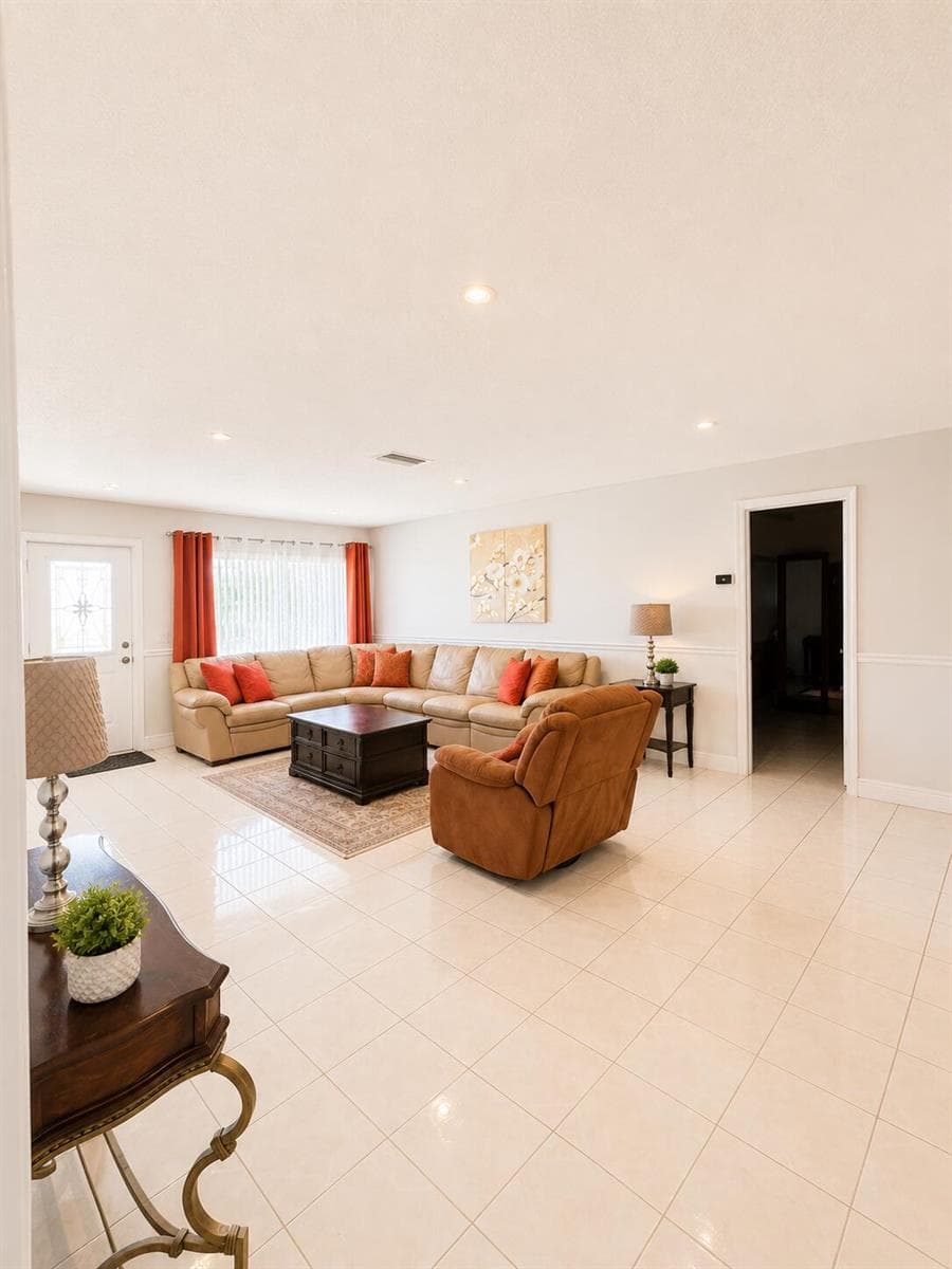 10720 NW 26TH Place, Sunrise, FL 33322 photo 5