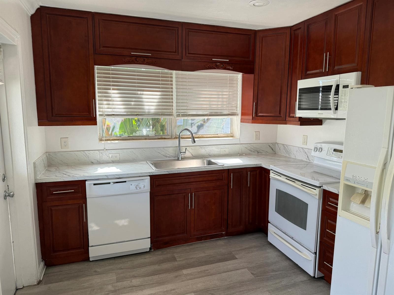 108 SE 10th Avenue # Front, Pompano Beach, FL 33060 photo 4