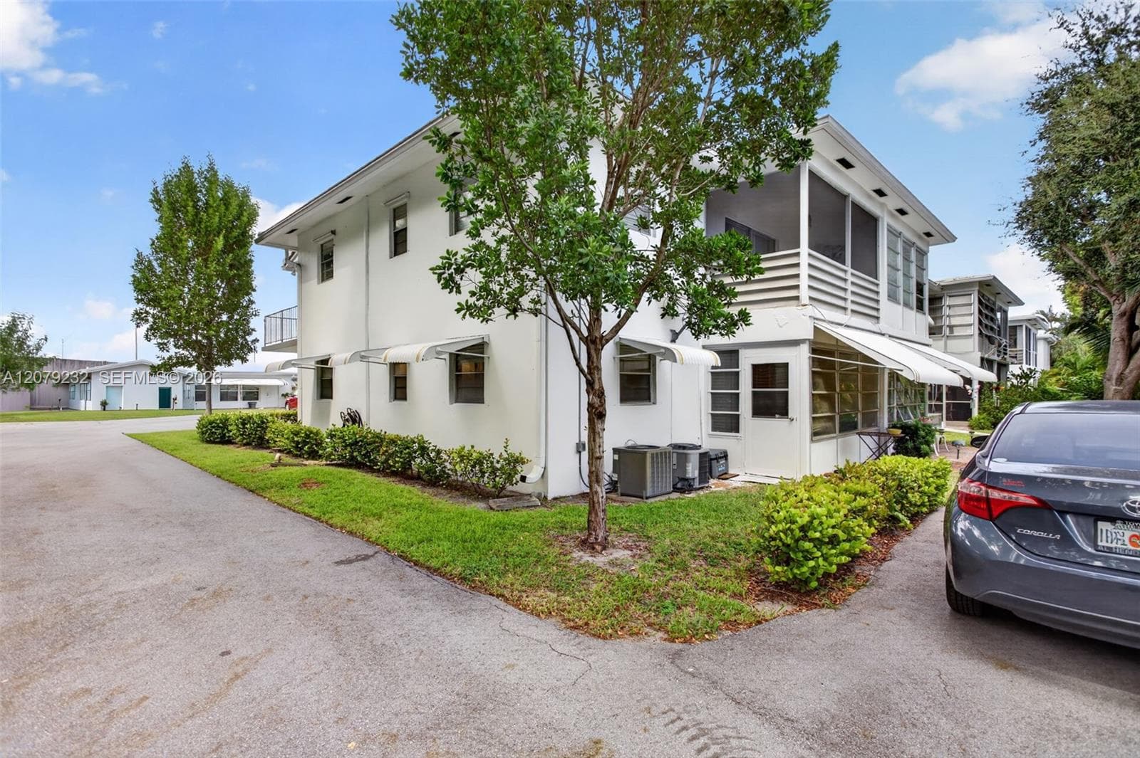 2551 W Golf Blvd # 101, Pompano Beach, FL 33064 photo 2