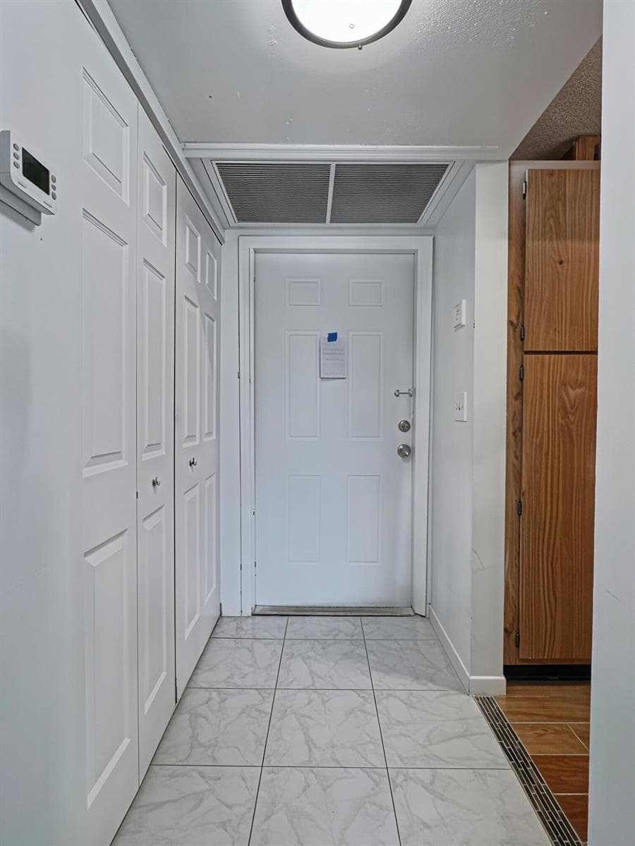 889 TWIN LAKES Drive # 1-J, Coral Springs, FL 33071 photo 5