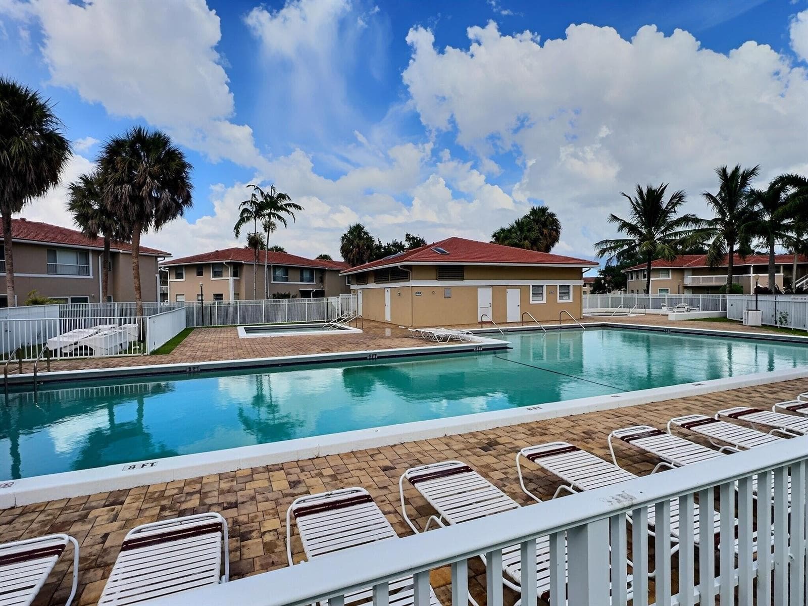 889 TWIN LAKES Drive # 1-J, Coral Springs, FL 33071 photo 4