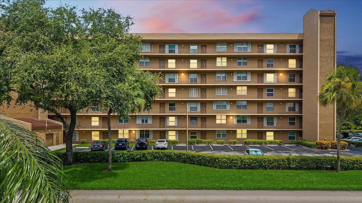 4570 NW 18TH Avenue # 310, Deerfield Beach, FL 33064 photo 2