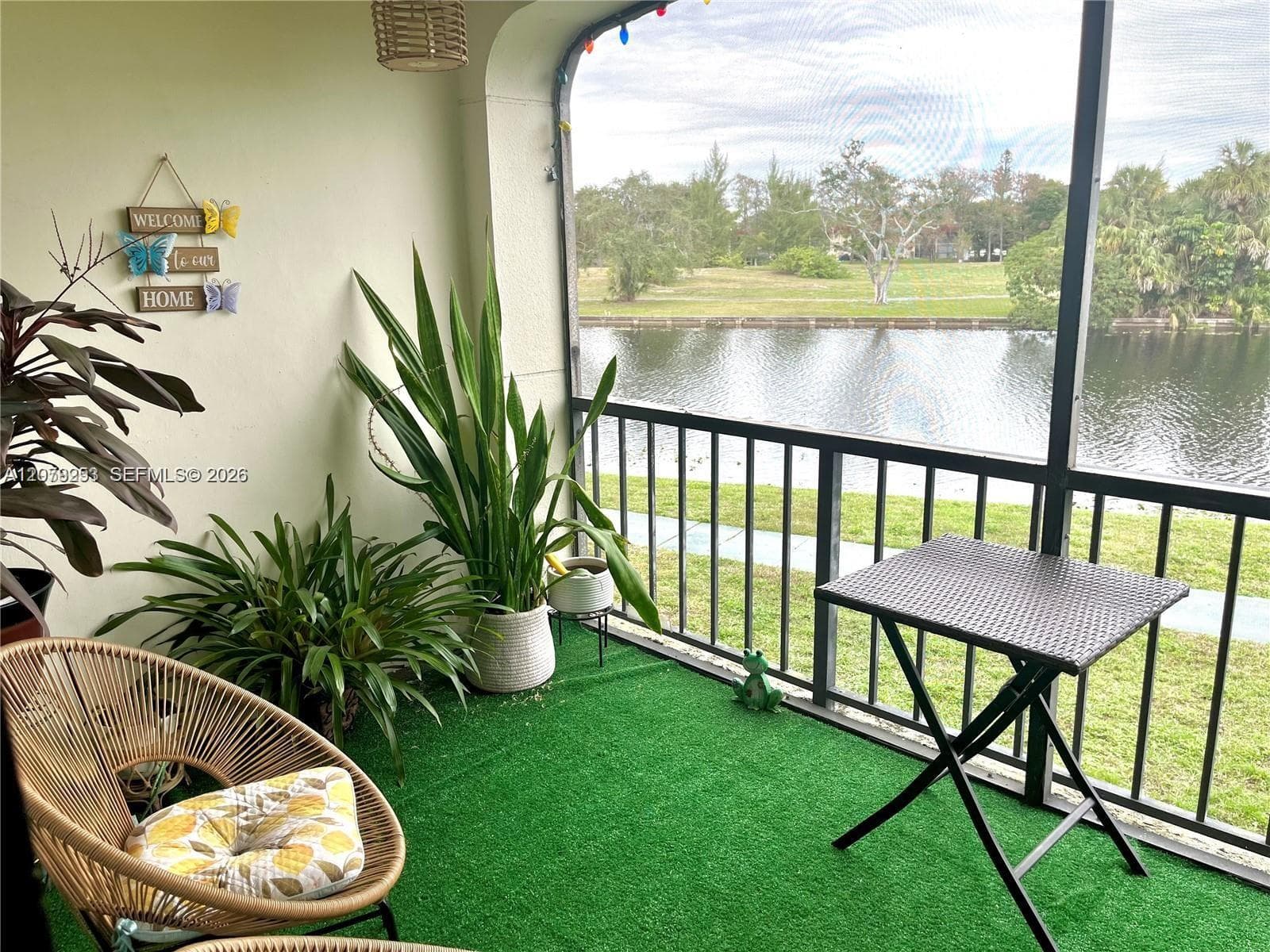 3760 Inverrary Dr # 2R, Lauderhill, FL 33319 photo 2