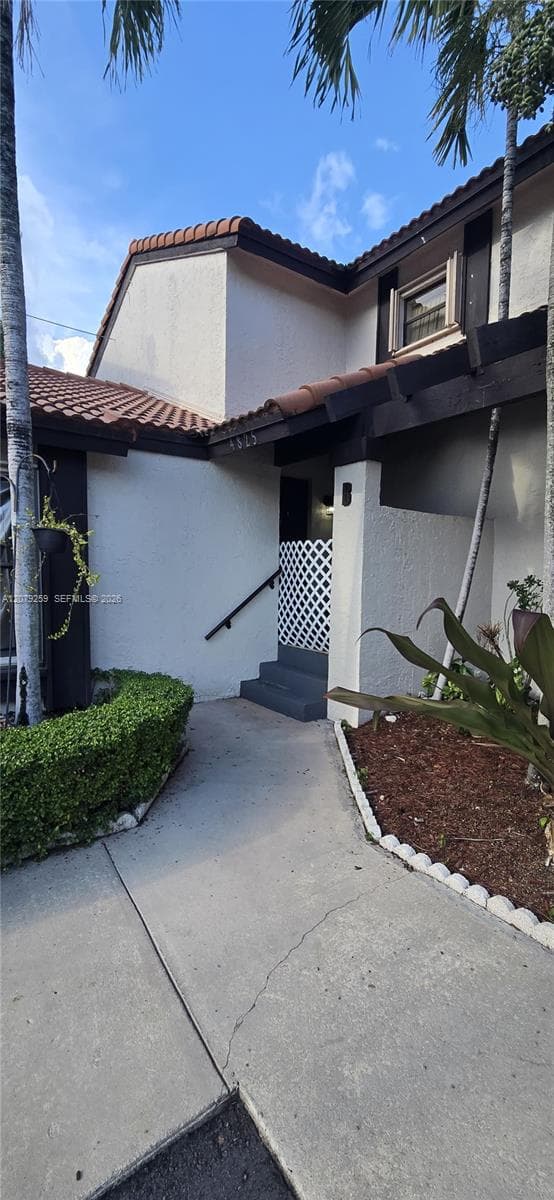 4825 SW 149th Ct # 18B, Miami, FL 33185 photo 2