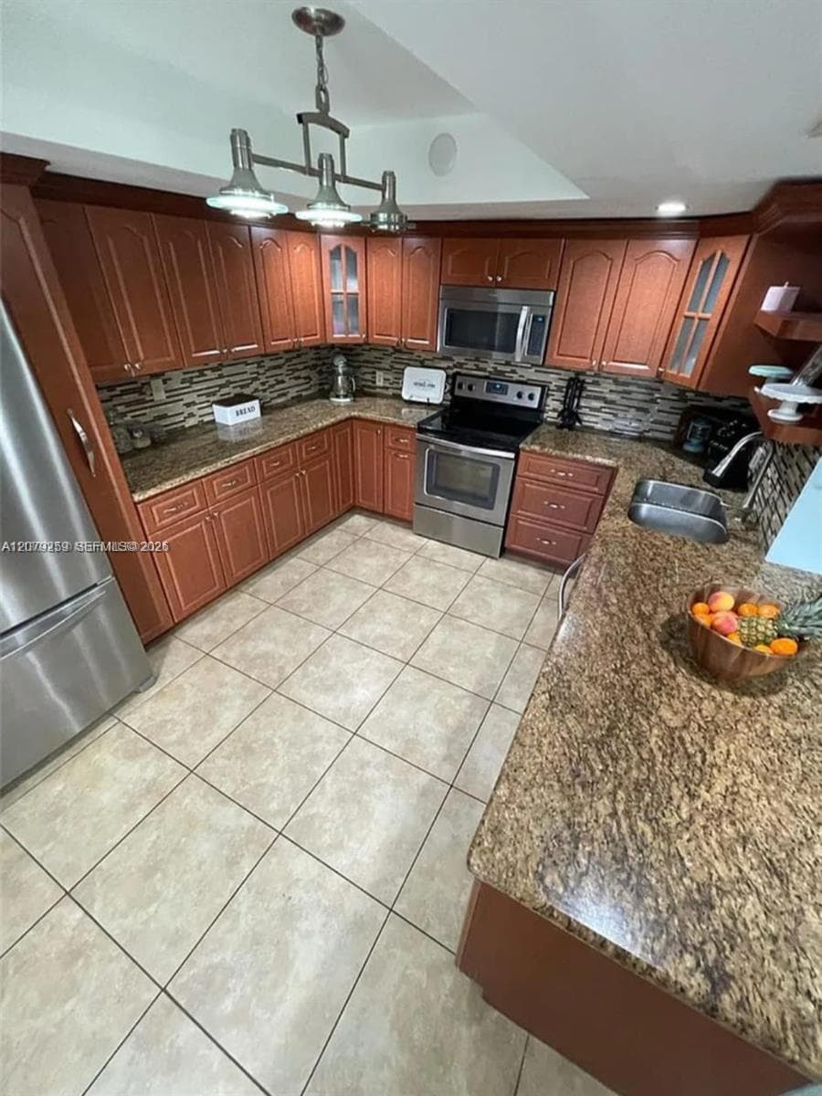 4825 SW 149th Ct # 18B, Miami, FL 33185 photo 5