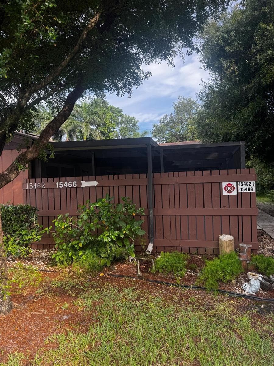15466 Crystal Lake Drive, FL 33917