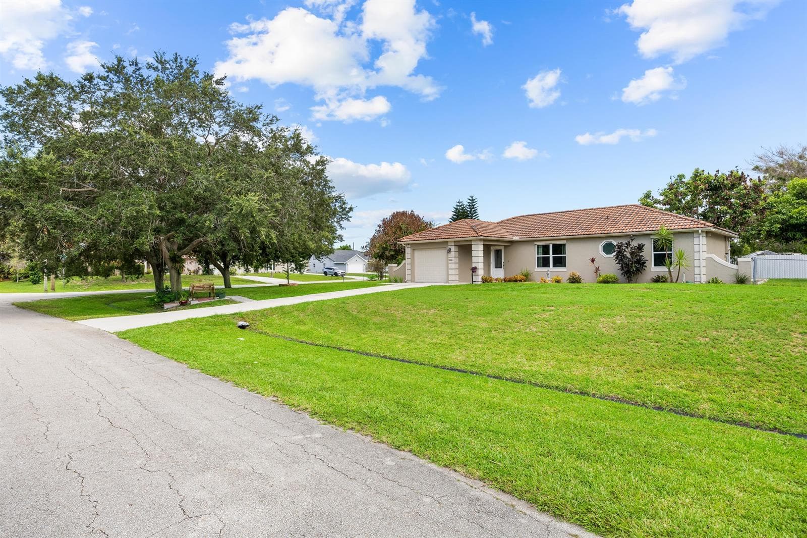 265 SW DALTON Circle, Port St. Lucie, FL 34953 photo 3