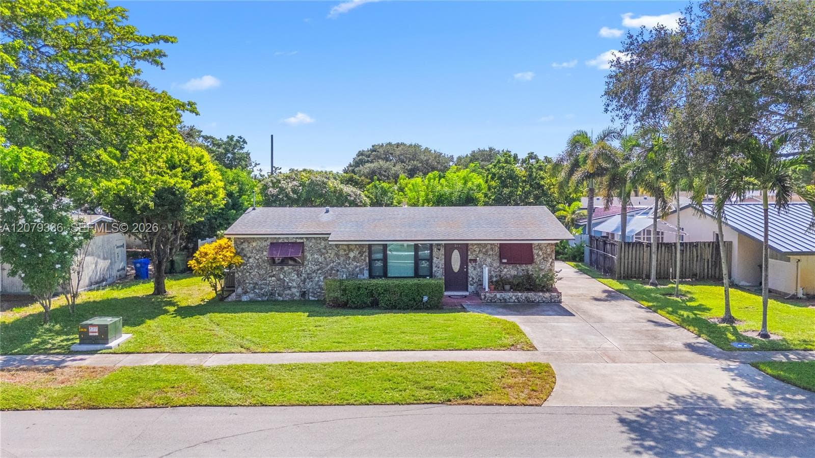311 SW 70th Ter, Pembroke Pines, FL 33023