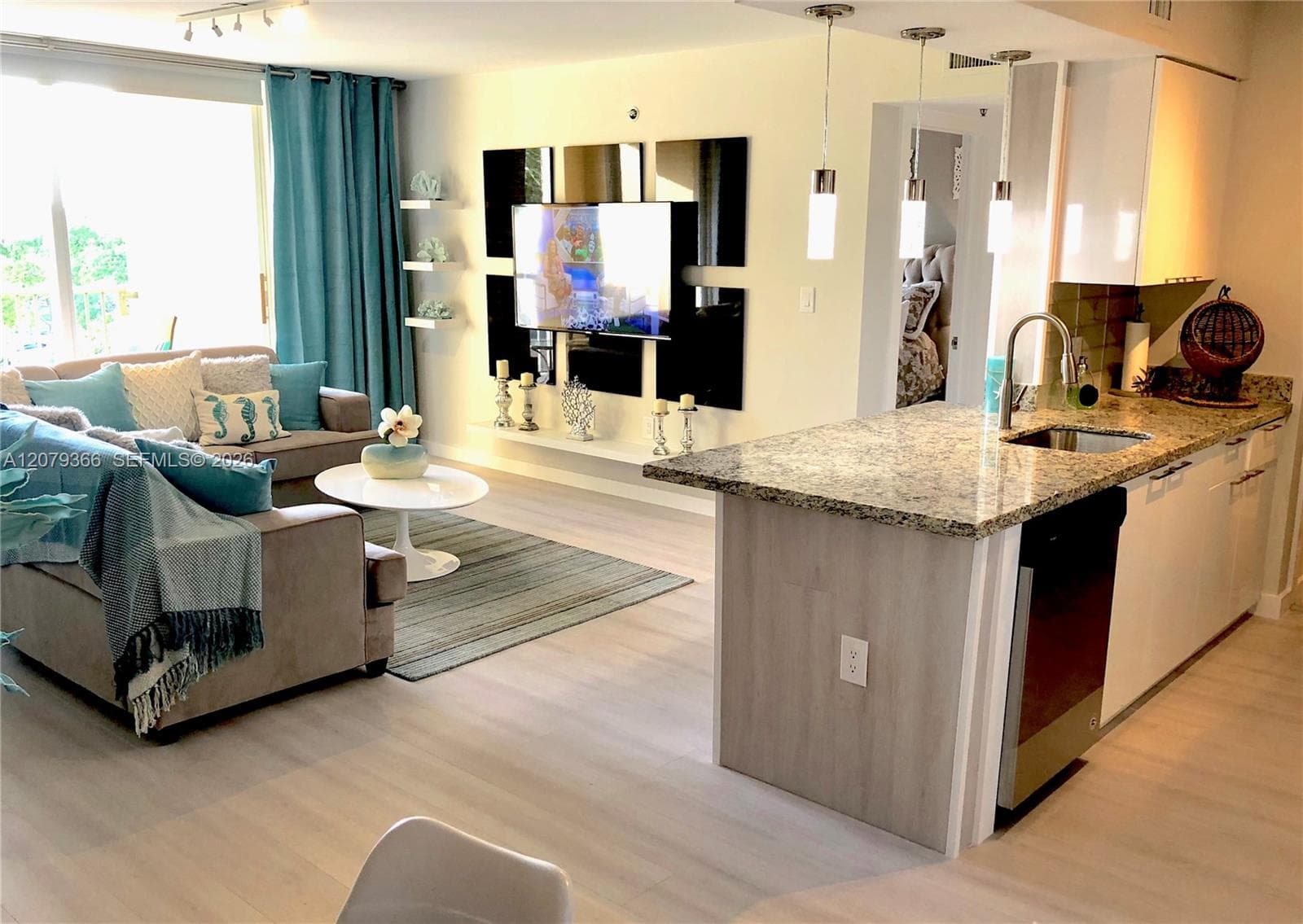 19999 E Country Club Dr # 1405, Aventura, FL 33180