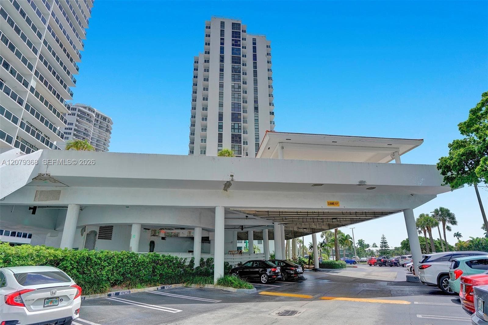 20515 E Country Club Dr # 346, Aventura, FL 33180 photo 2