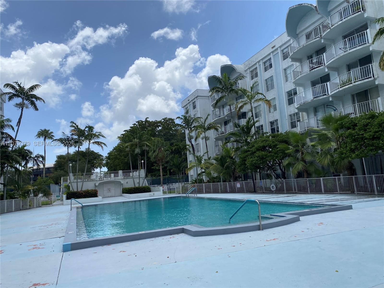 488 NW 165th St Rd # B-415, Miami, FL 33169 photo 4