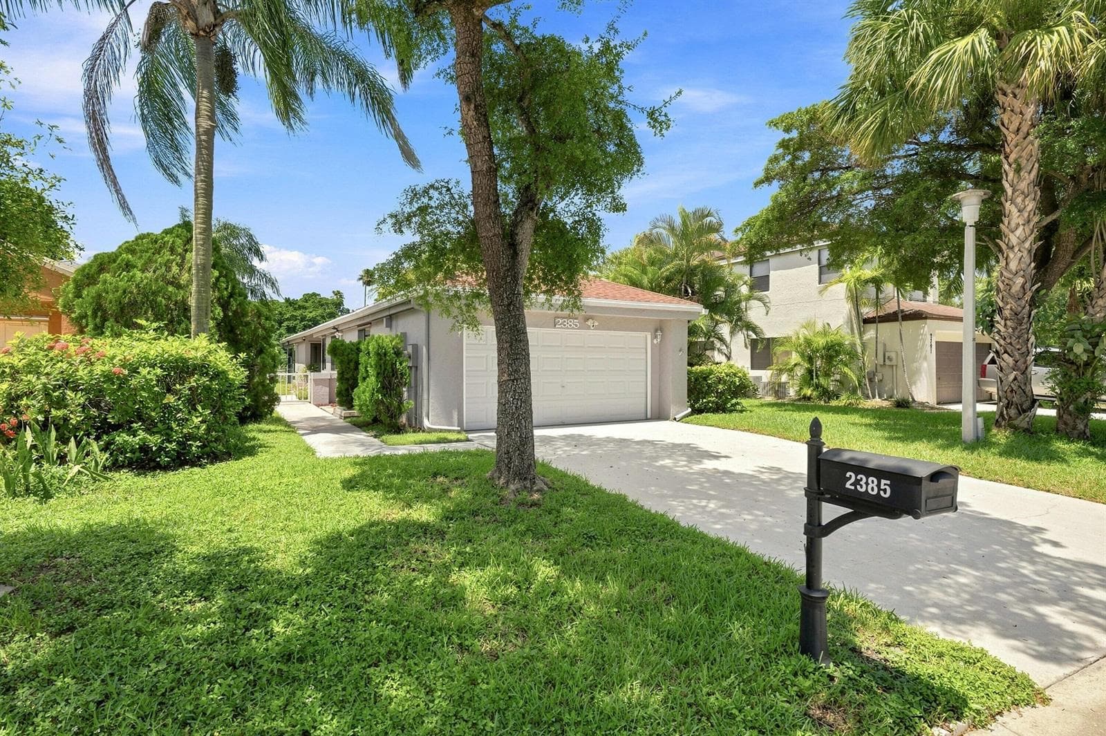 2385 NW 34TH Terrace, Coconut Creek, FL 33066 photo 2