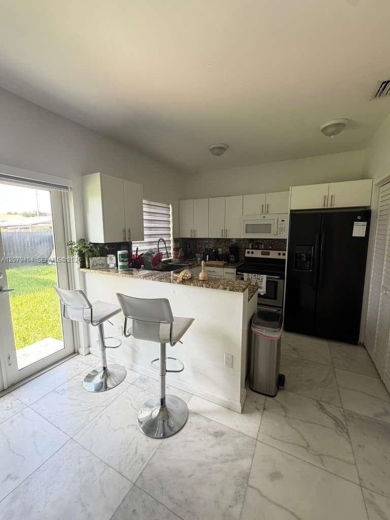 8880 SW 25th St # 8880, Miami, FL 33165 photo 4