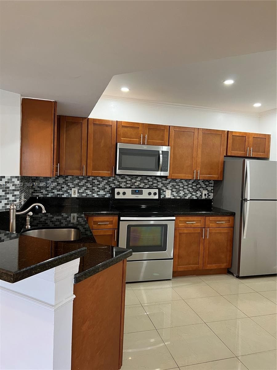 8721 Wiles Rd # 306, Coral Springs, FL 33067 photo 5
