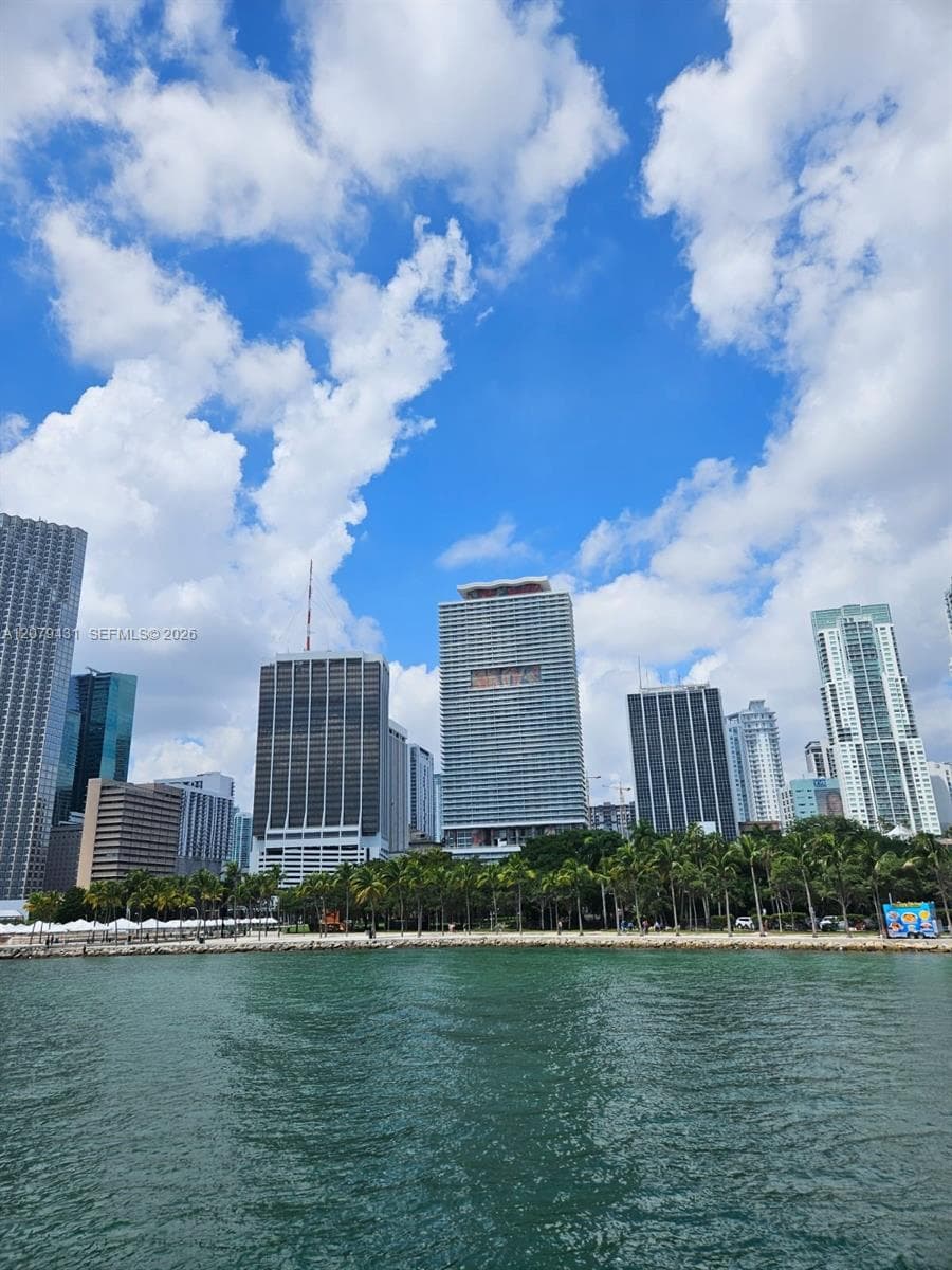 50 Biscayne Blvd # 707, Miami, FL 33132 photo 2