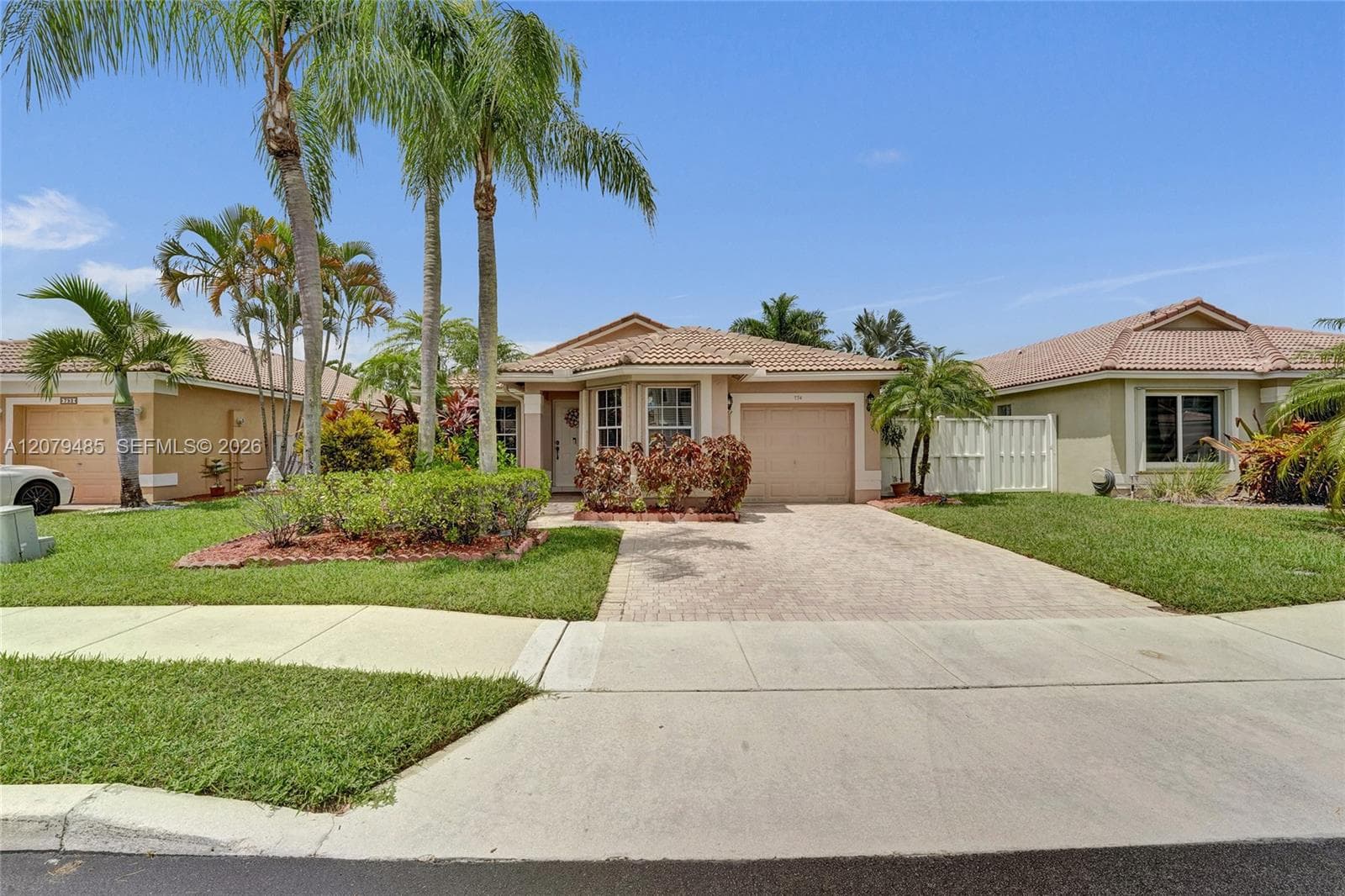 774 SW 120th Ave, Pembroke Pines, FL 33025 photo 3