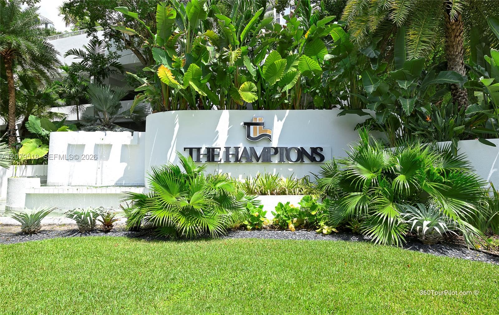 20281 E Country Club Dr # 2314, Aventura, FL 33180 photo 2