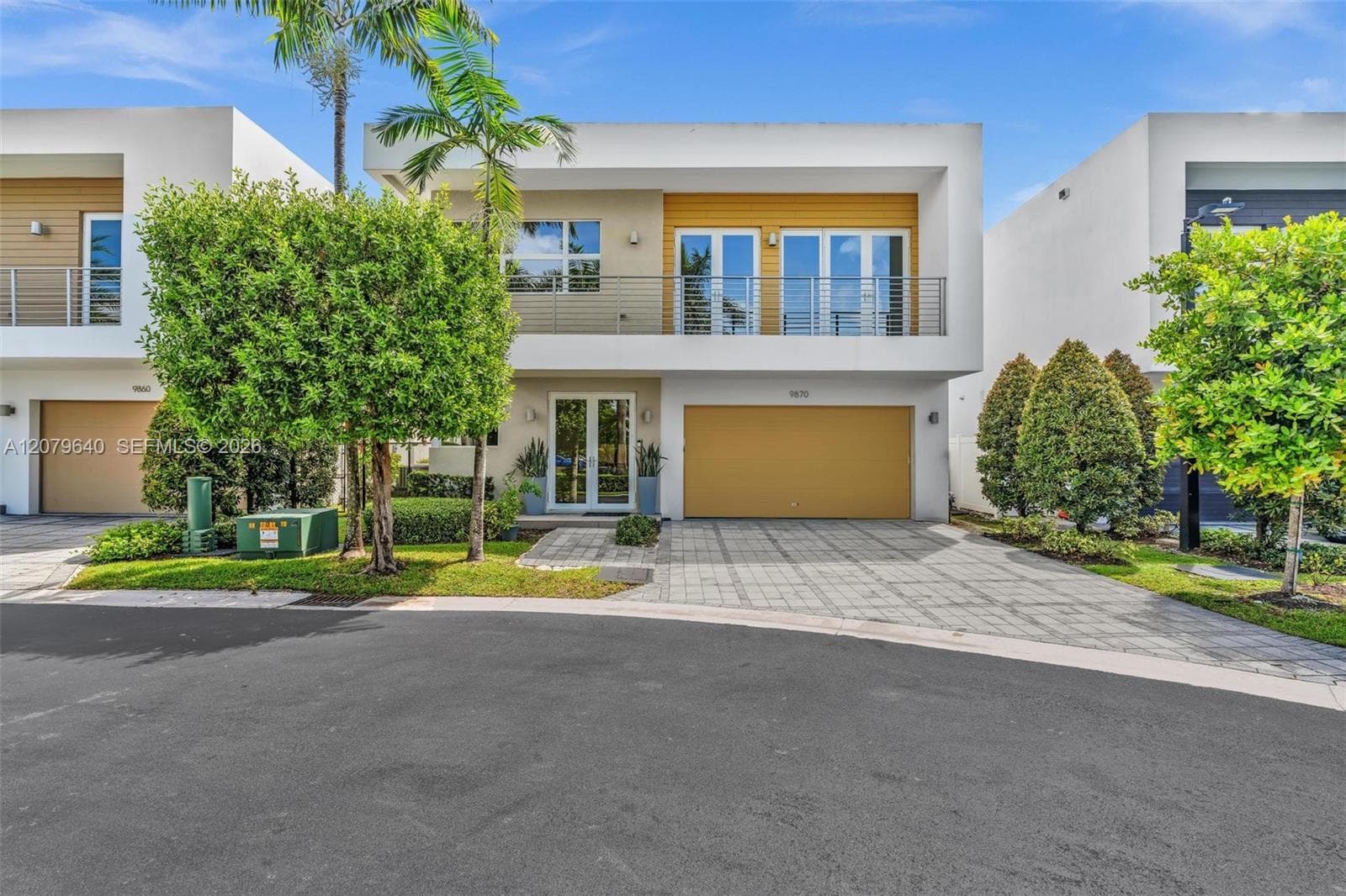 9870 NW 74th Ter, Doral, FL 33178 photo 2