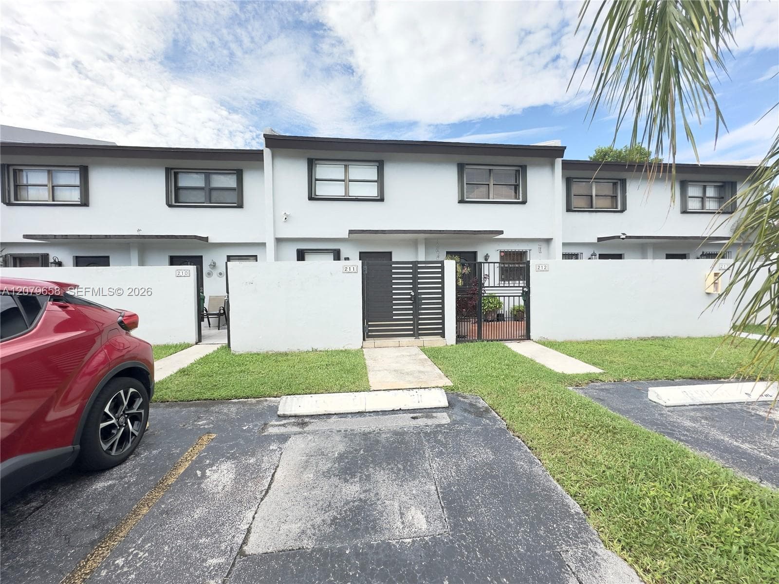 8010 SW 152nd Ave # 211, Miami, FL 33193