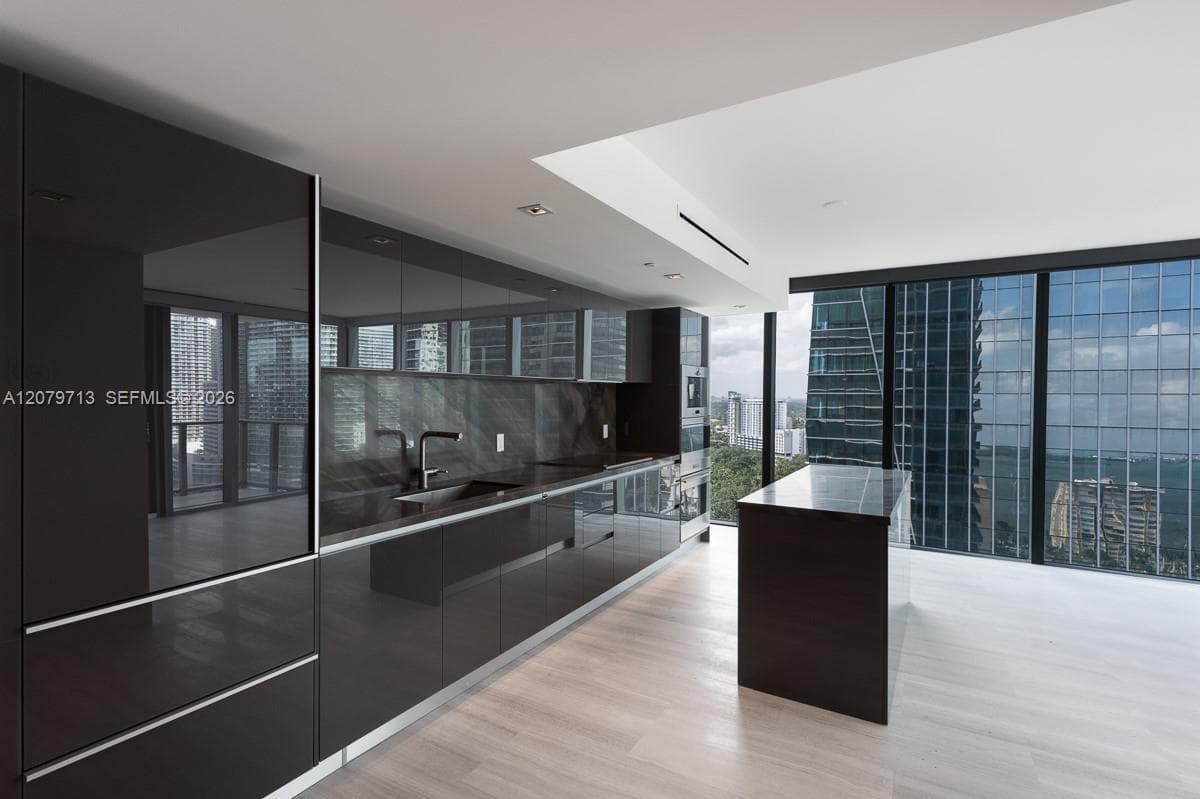 1451 Brickell Ave # 2206, Miami, FL 33131 photo 5