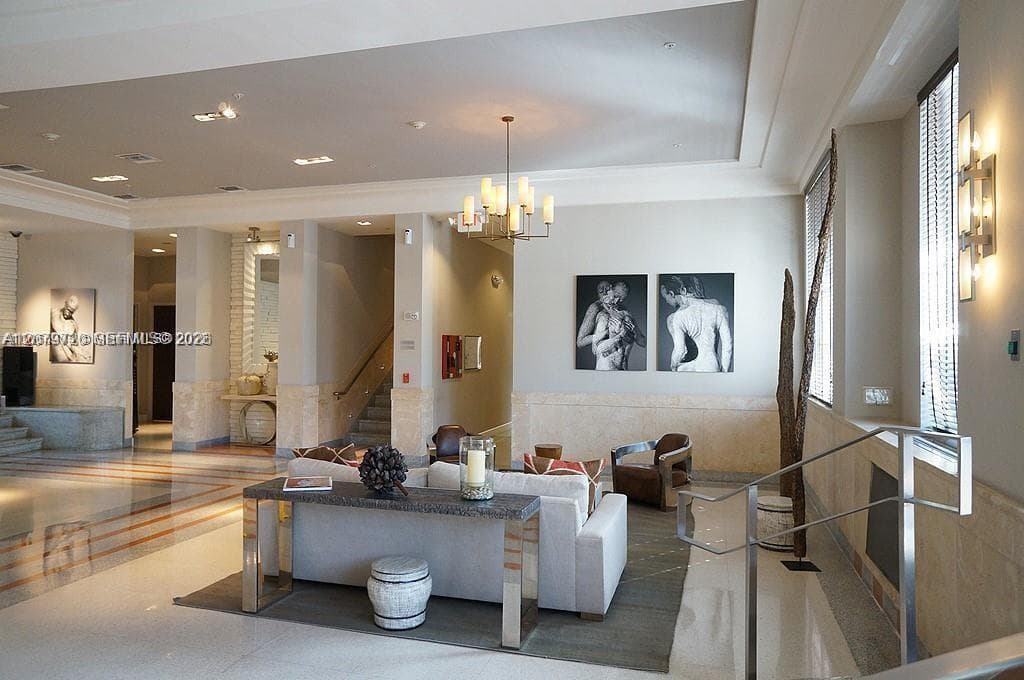 435 21st St # 215, Miami Beach, FL 33139