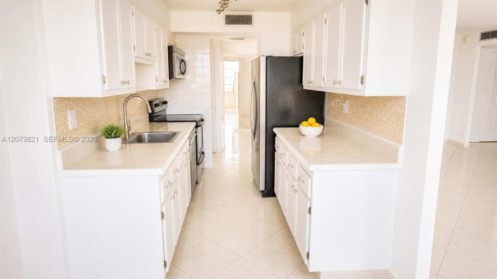 231 174th St # 1215, Sunny Isles Beach, FL 33160 photo 5