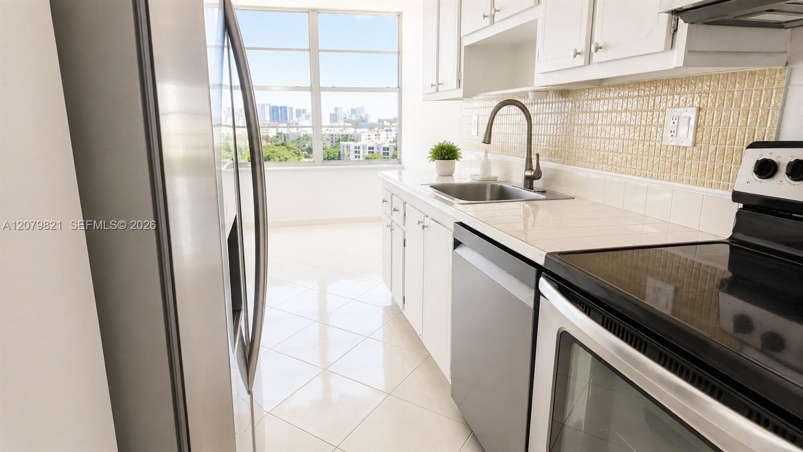 231 174th St # 1215, Sunny Isles Beach, FL 33160 photo 4