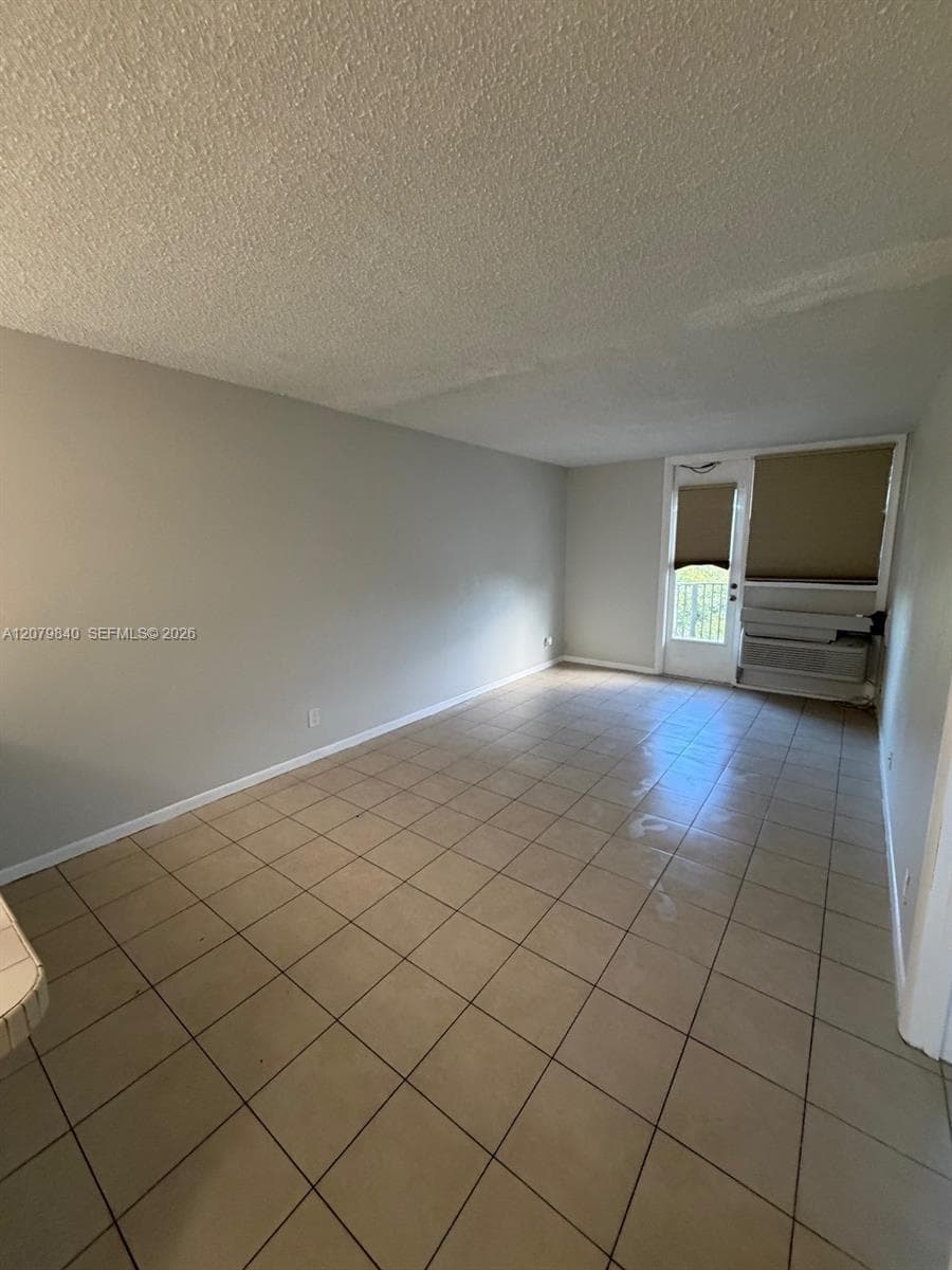 2771 Riverside Dr # 503-A, Coral Springs, FL 33065 photo 2