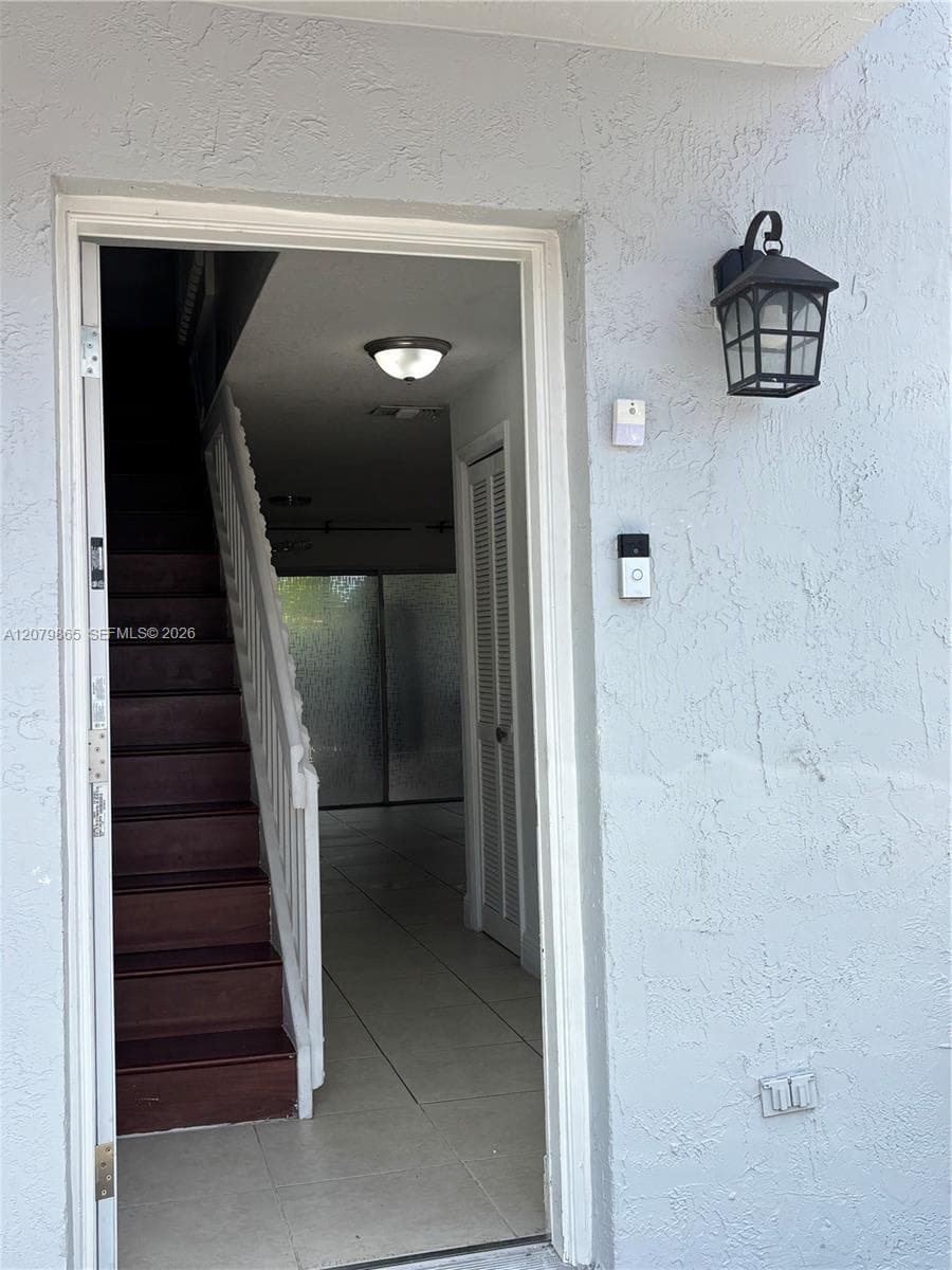 8172 NW 10th St # 5, Miami, FL 33126 photo 3