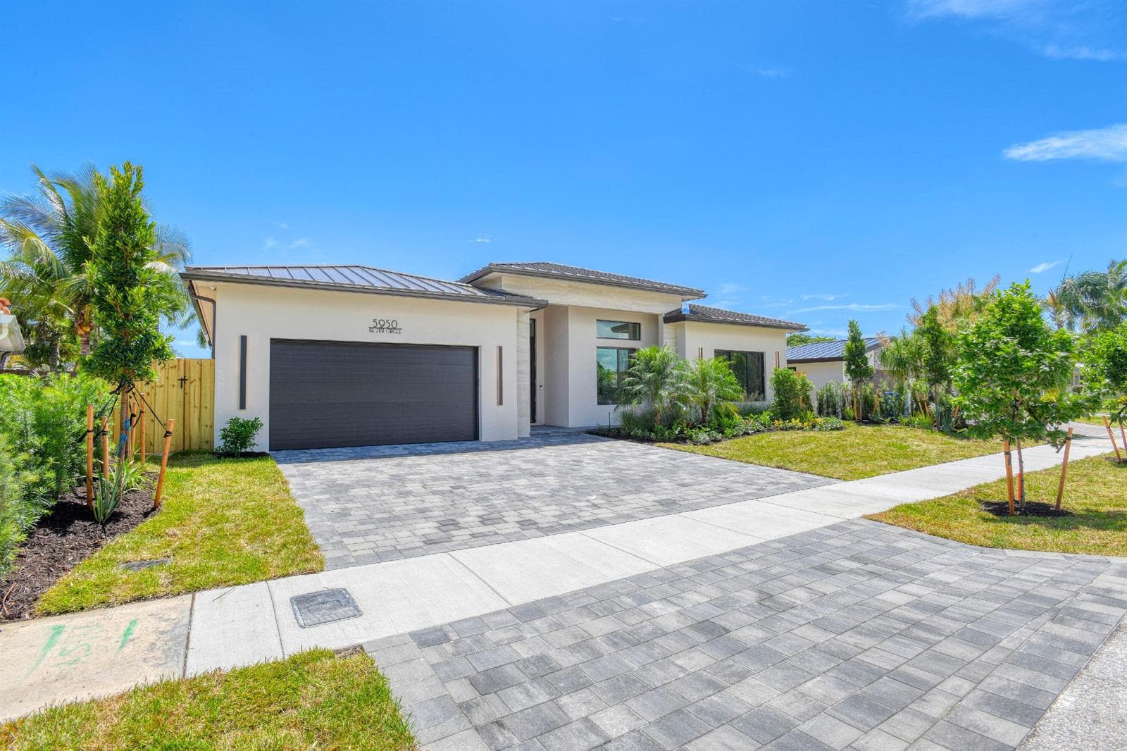 5950 NE 21st Circle, Fort Lauderdale, FL 33308