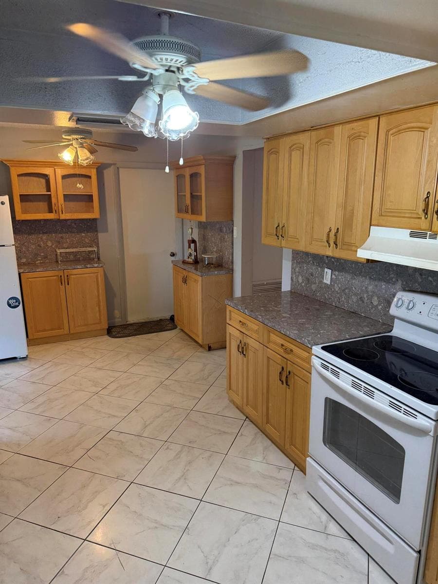 7250 NW 8TH Court, Margate, FL 33063
