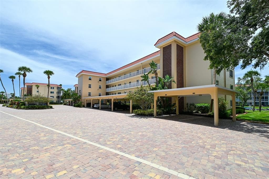 1257 S PORTOFINO DRIVE # 36, SARASOTA, FL 34242