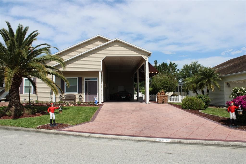 337 MOTORCOACH DRIVE S, POLK CITY, FL 33868