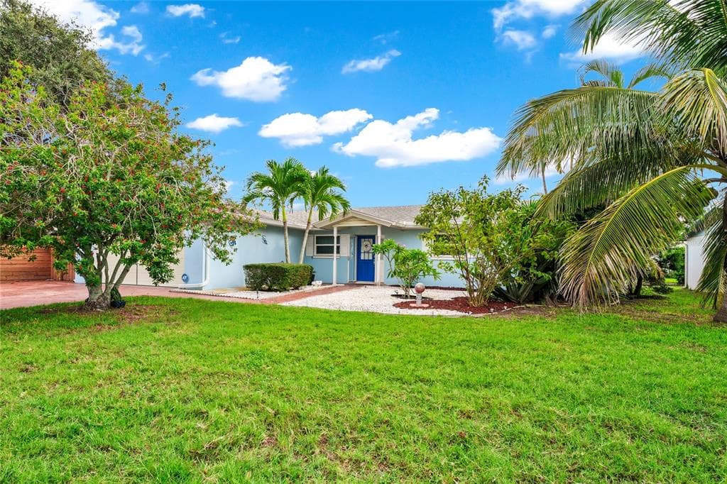 363 HARBOR DR, CAPE CANAVERAL, FL 32920