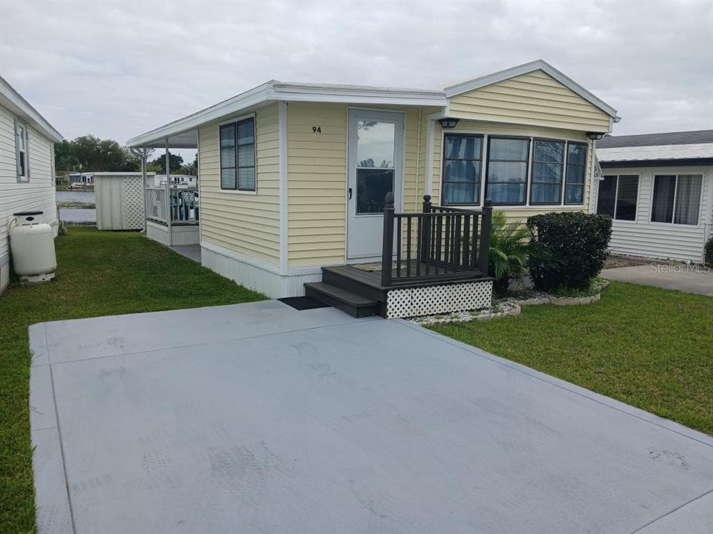 94 EAGLE POINT S, OSTEEN, FL 32764