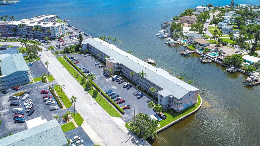 1893 SHORE DRIVE S # 206, SOUTH PASADENA, FL 33707