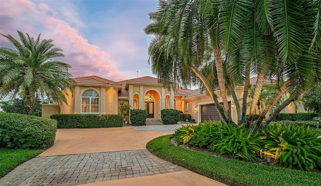 909 MACEWEN DRIVE, OSPREY, FL 34229
