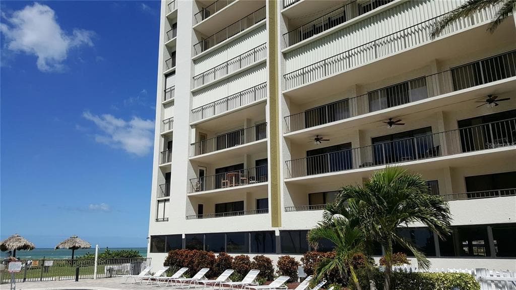 1480 GULF BOULEVARD # 106, CLEARWATER BEACH, FL 33767
