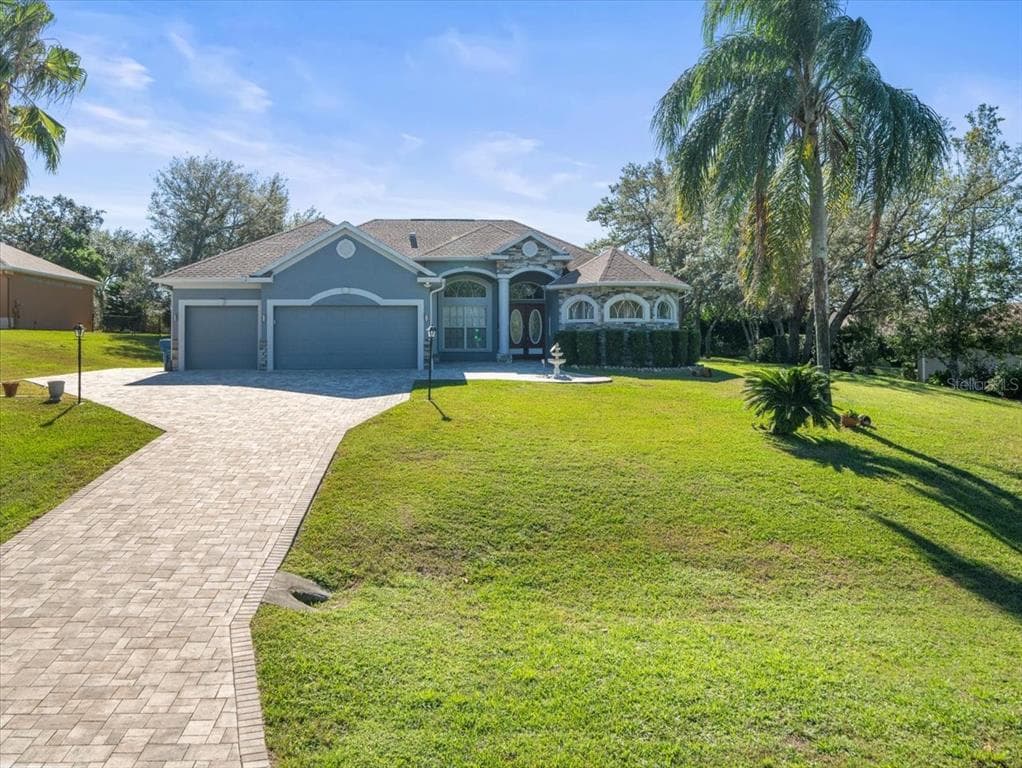 10307 RIDGE TOP LOOP, WEEKI WACHEE, FL 34613