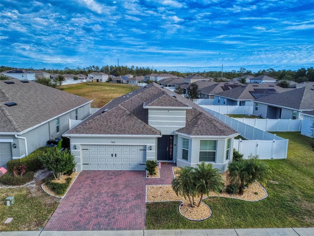 962 COMPASS LANDING DRIVE, ORANGE CITY, FL 32763