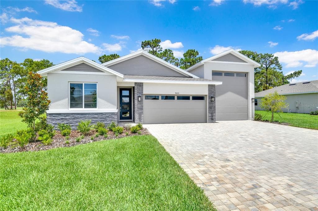 9093 PLAYERS DRIVE, WEEKI WACHEE, FL 34613