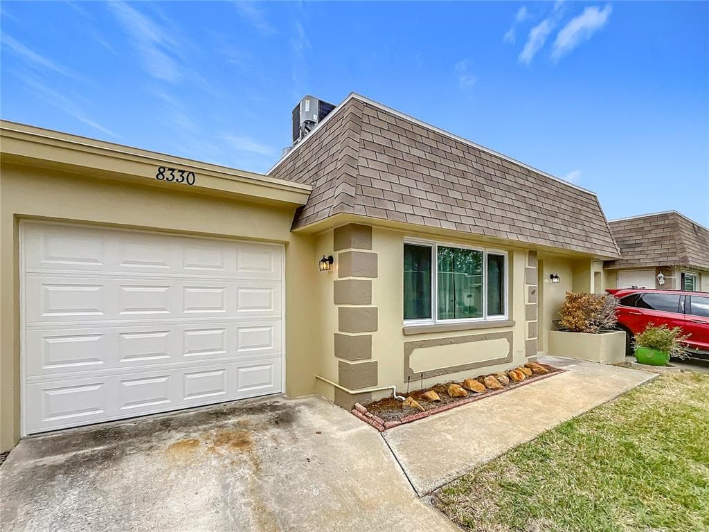 8330 VENDOME BOULEVARD N, PINELLAS PARK, FL 33781