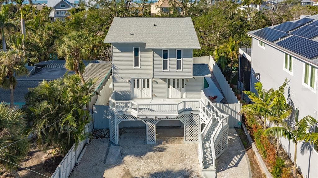 462 ISLAND CIRCLE, SARASOTA, FL 34242