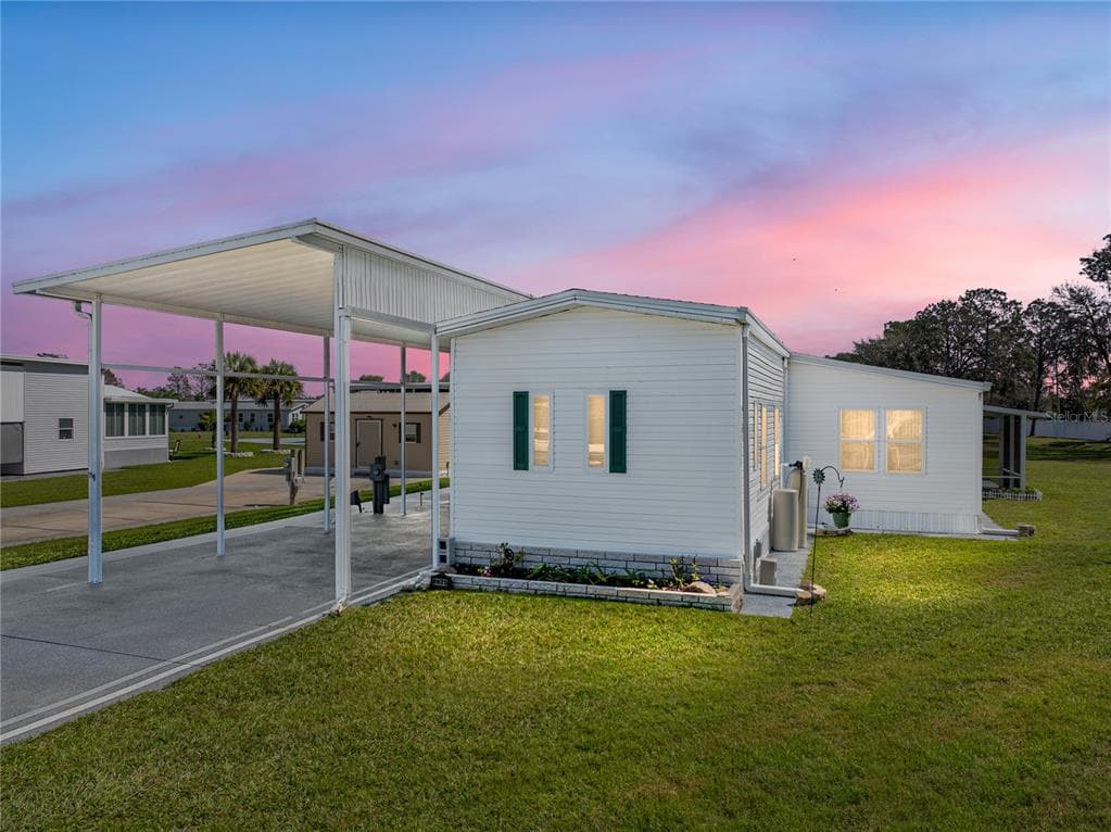8925 SOUTHSHORE COURT, POLK CITY, FL 33868