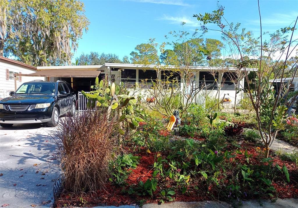 109 FERN DRIVE, DEBARY, FL 32713
