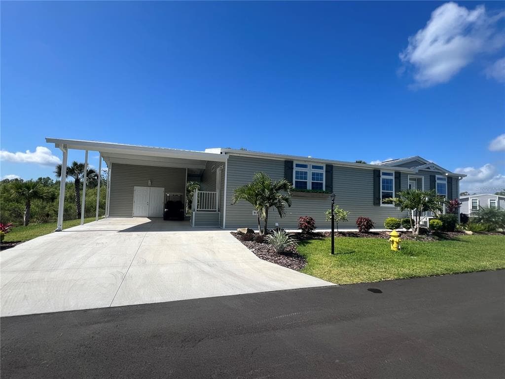 12116 SW CR 769 SW COUNTY ROAD 769 # 219, LAKE SUZY, FL 34269