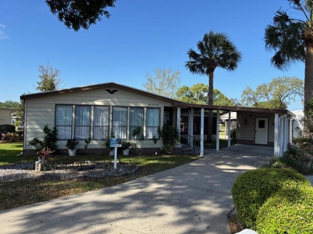 617 WEBB WAY, LADY LAKE, FL 32159