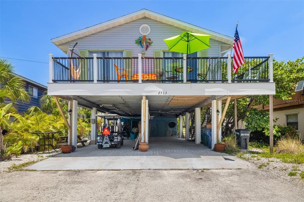 2513 AVENUE B # B, BRADENTON BEACH, FL 34217