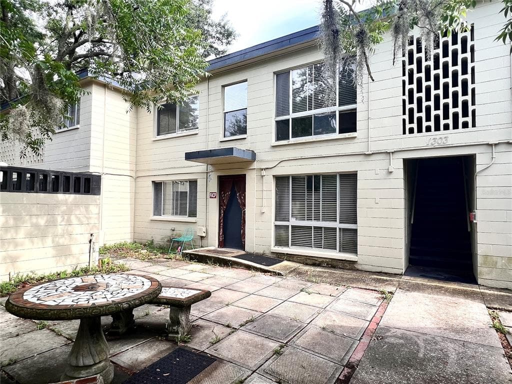 1303 NW 6TH STREET # 4, GAINESVILLE, FL 32601